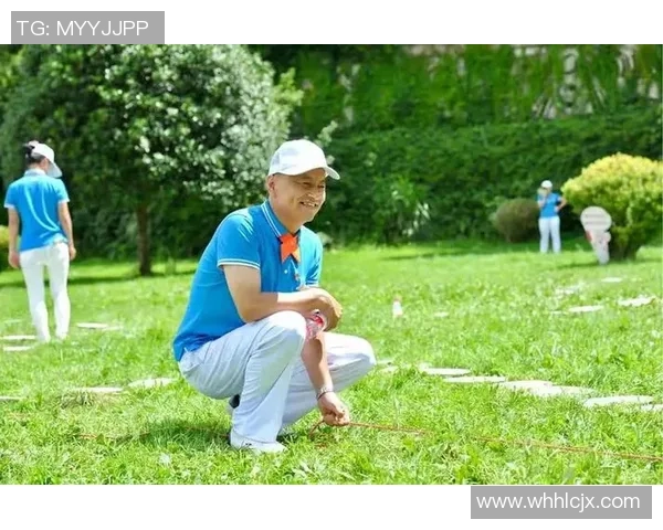 从小刻苦奋斗成就梦想的足球明星成长之路与奋斗故事